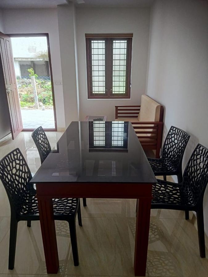 Grace Mary Residency Hotel Nedumbassery Exterior foto
