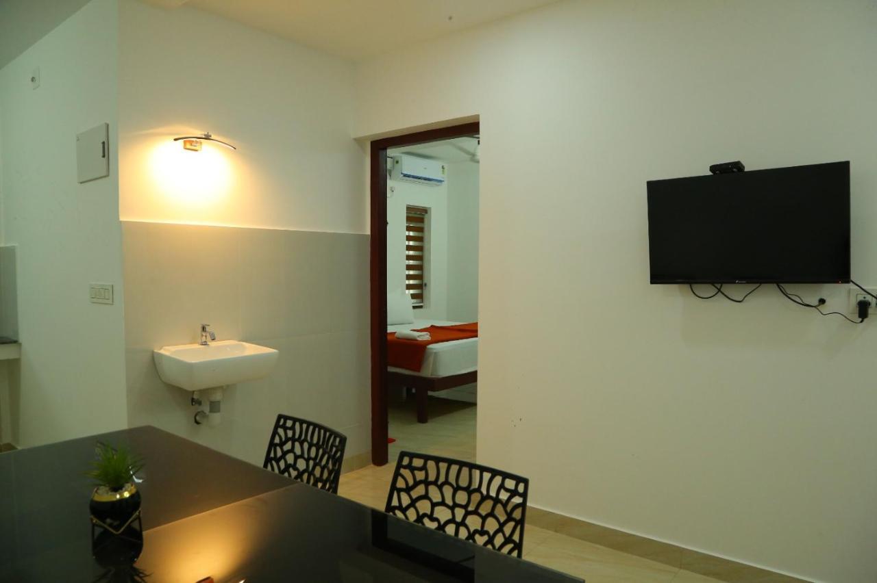 Grace Mary Residency Hotel Nedumbassery Exterior foto